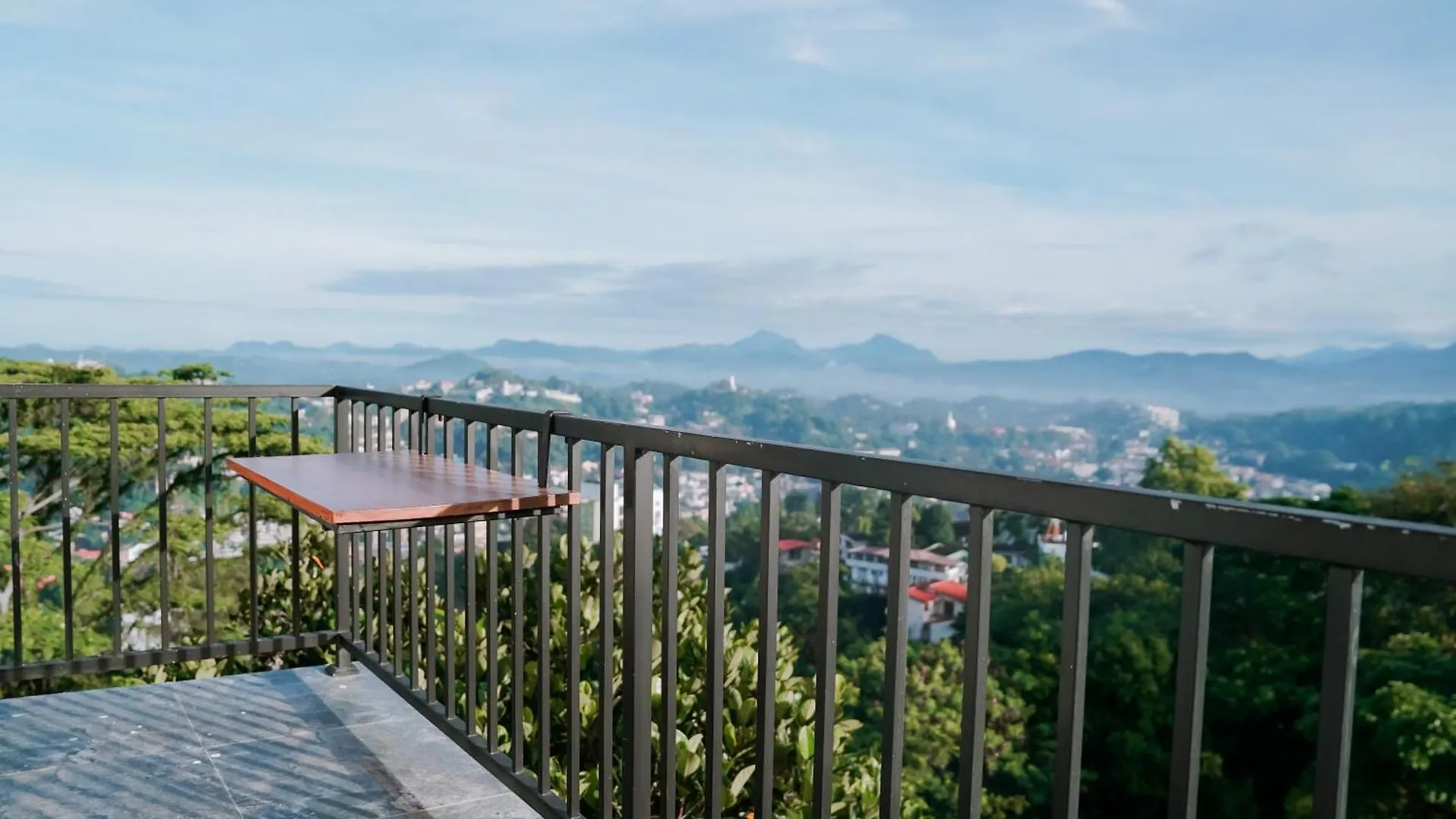 Bed & Breakfast Golden Sky Residence Kandy
